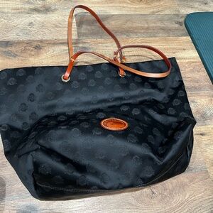 Dooney and bourke Ohio state bag